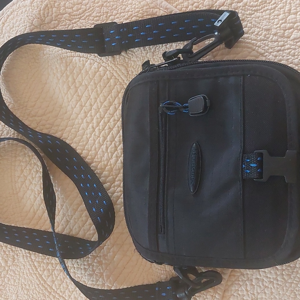 Samsonite satchel bag multi storage. Like New.